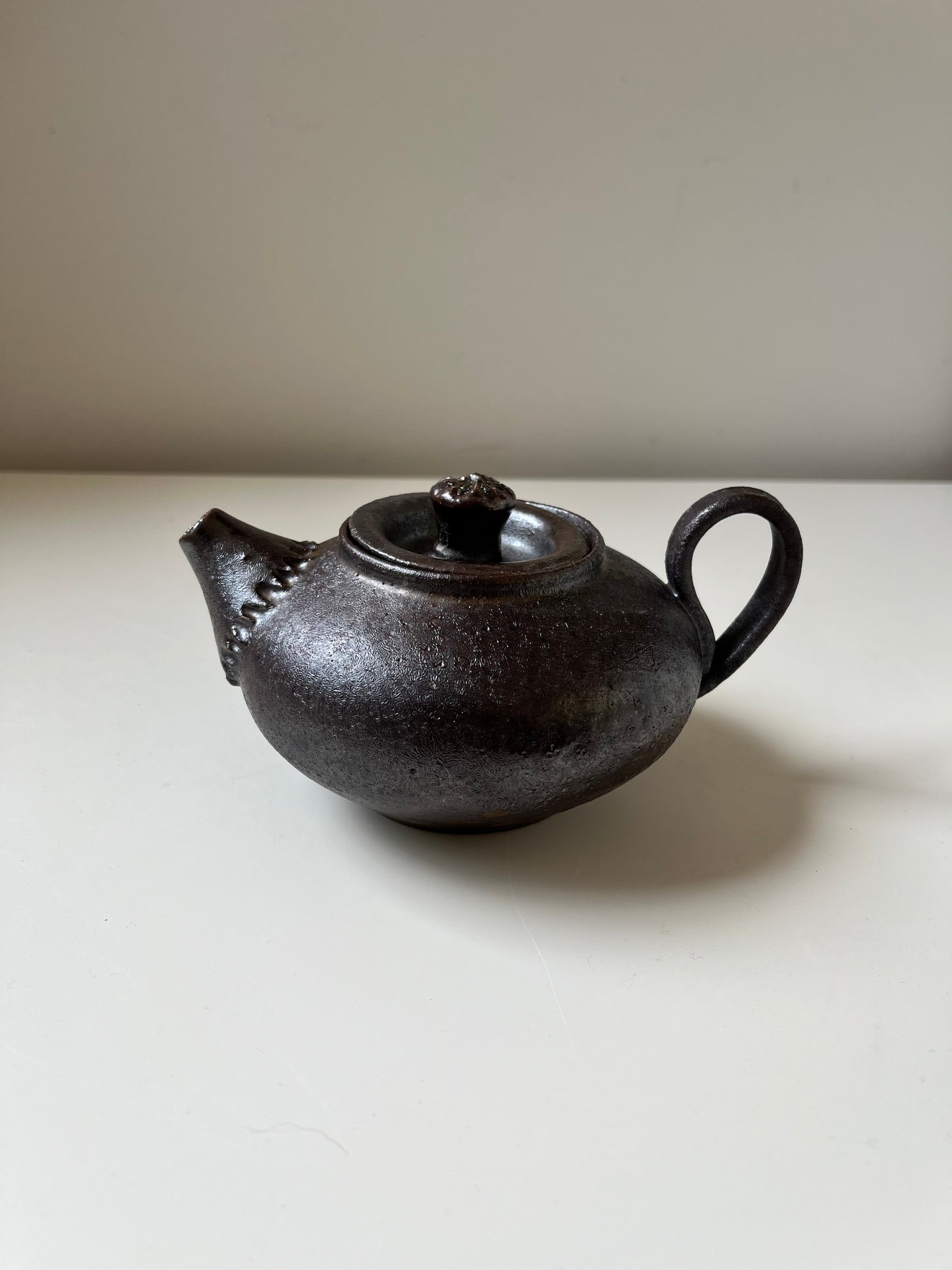 Bronze teapot - tea for one
