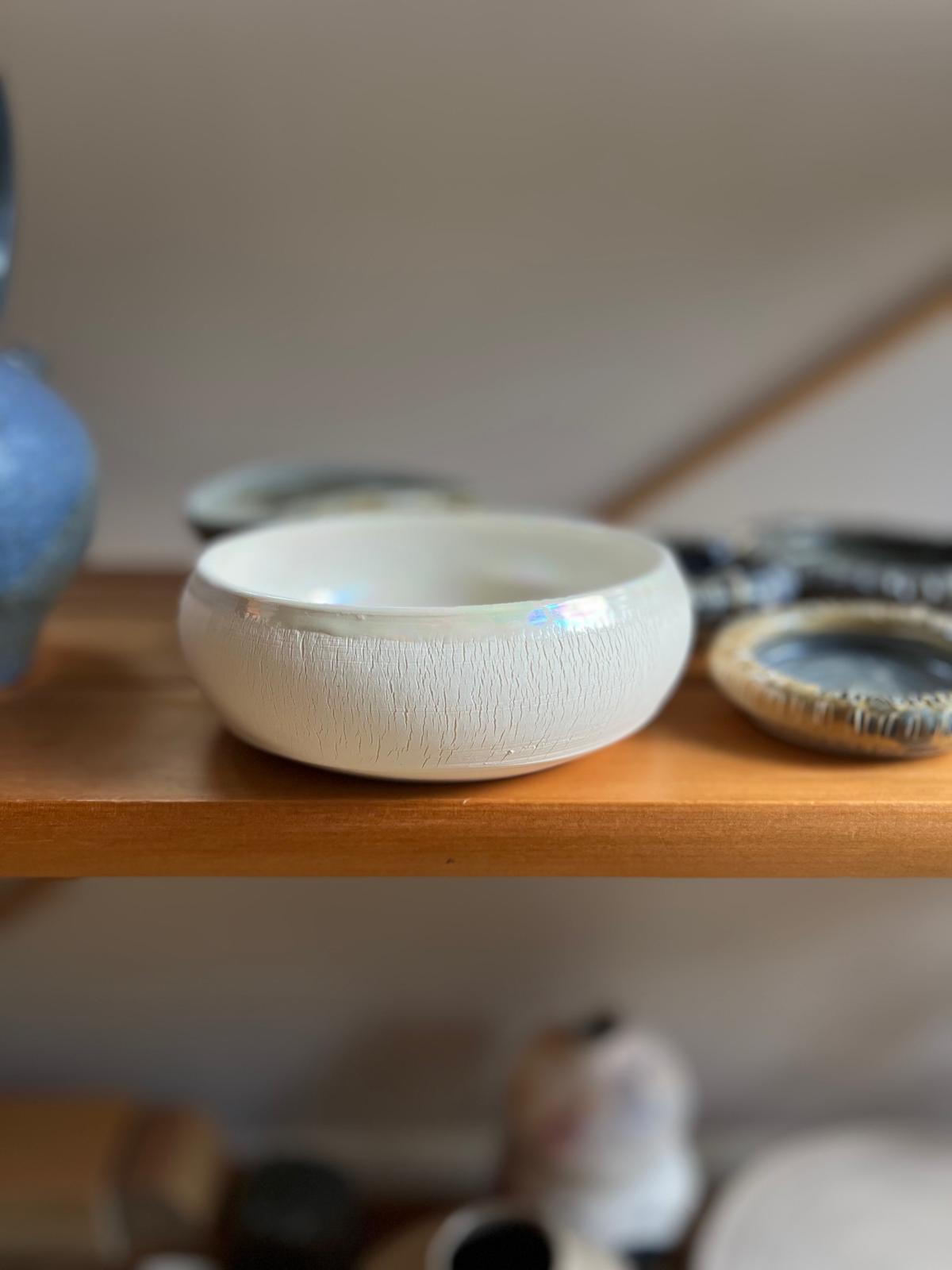 Crackle bowl with lustre