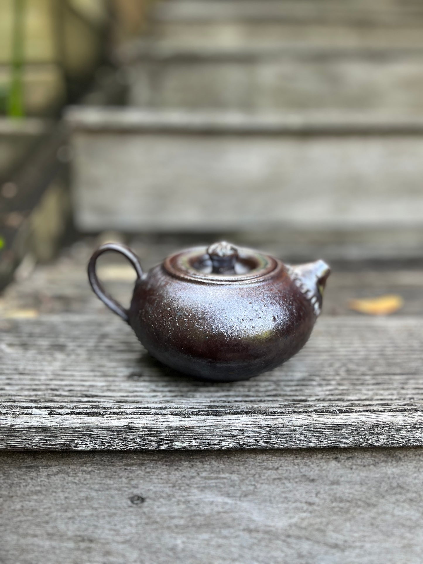Bronze tea pot