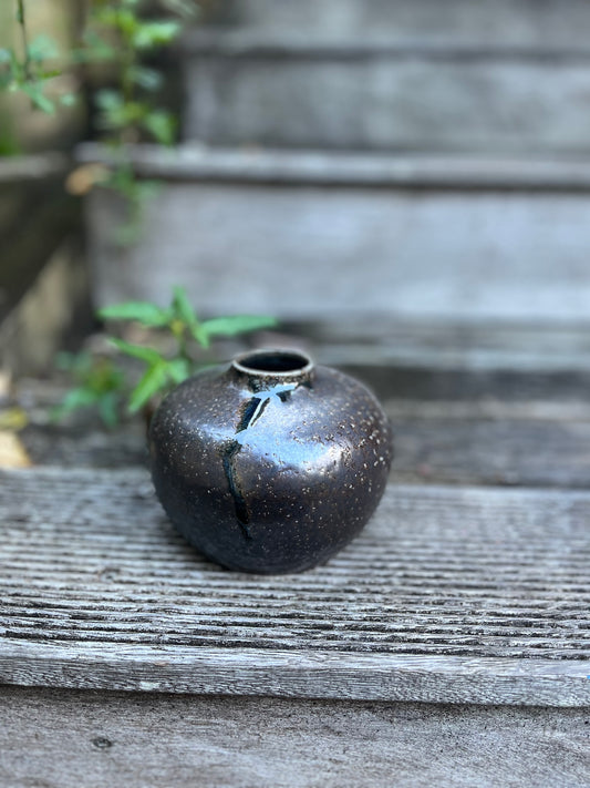 Salt glazed vase - dark bronze