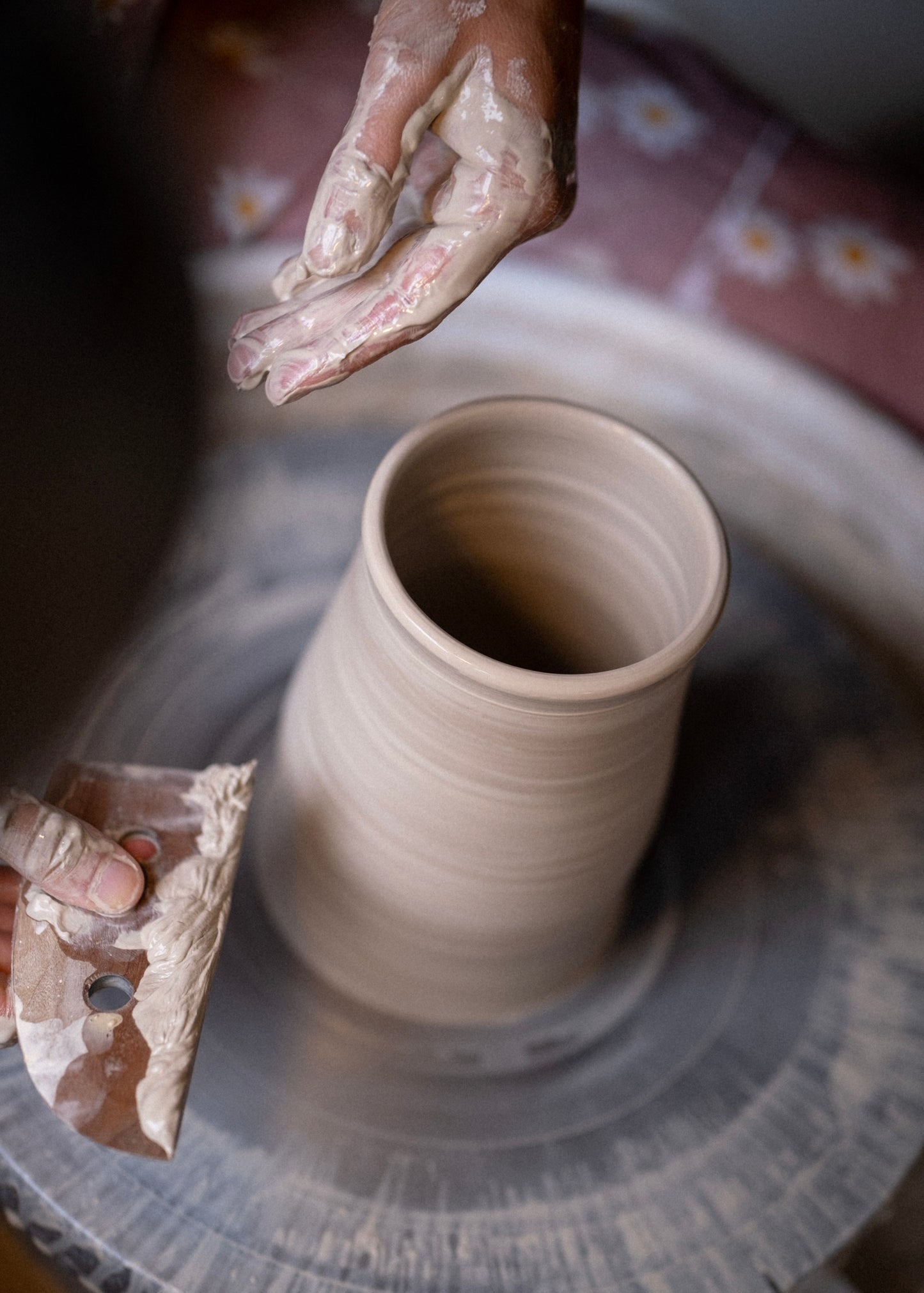 Wheel throwing pottery lesson (2 sessions)