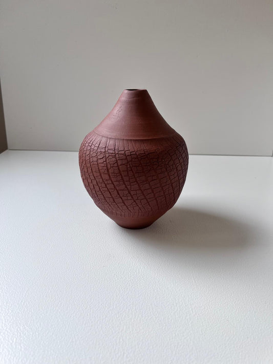 Crackle vase | red clay