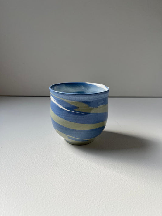 Swirl cup #16