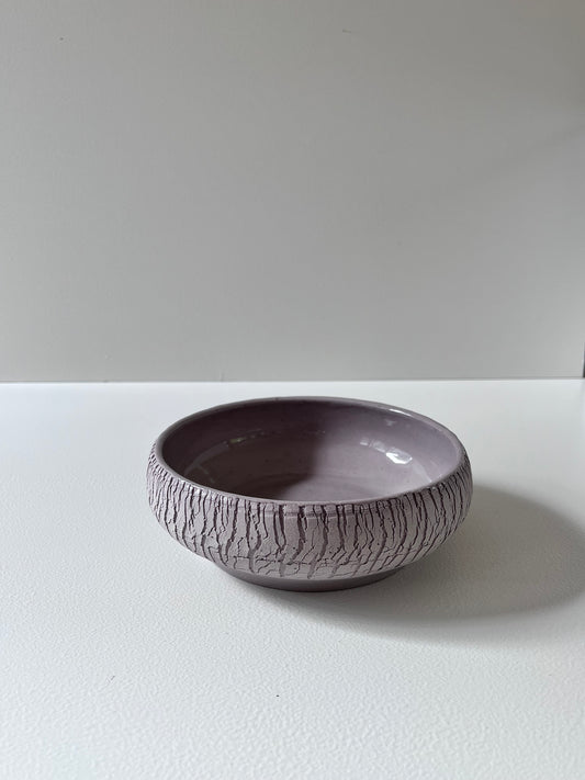 Lavender crackle bowl